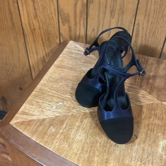 Tory Burch" Black Velvet & Navy Blue Satin T-Strap Heels - Picture 13 of 15